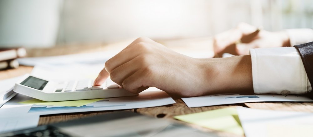 Ako uplatniť zjednodušený prístup pri stanovení cien vnútroskupinových služieb s nízkou pridanou hod