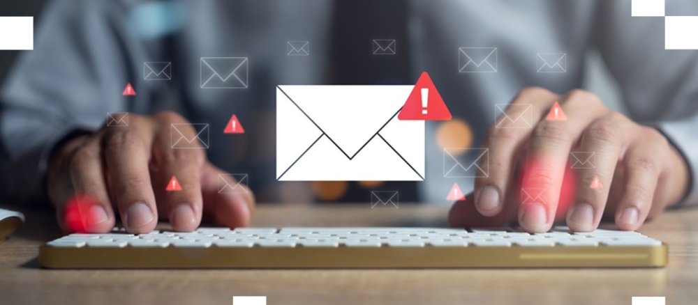 Kybernetické hrozby v priemysle a doprave: Reálne riziko, ktoré môže paralyzovať vašu firmu